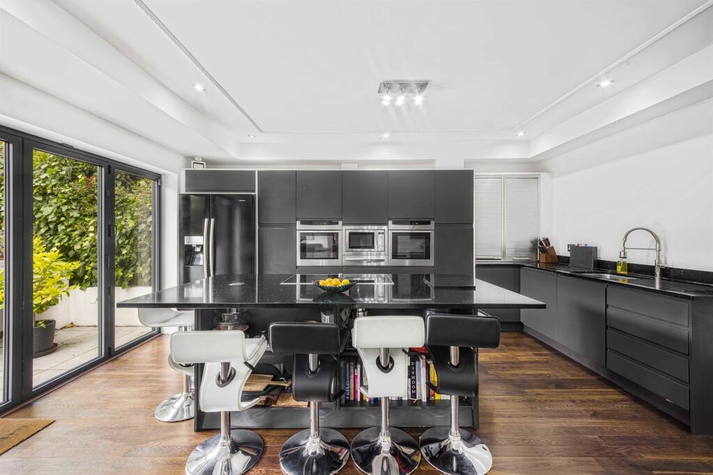 6 bedroom detached house for sale in Hale Road, Hale, WA15